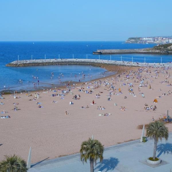 Apartamento Arbeyal Playa Gijon Exterior photo